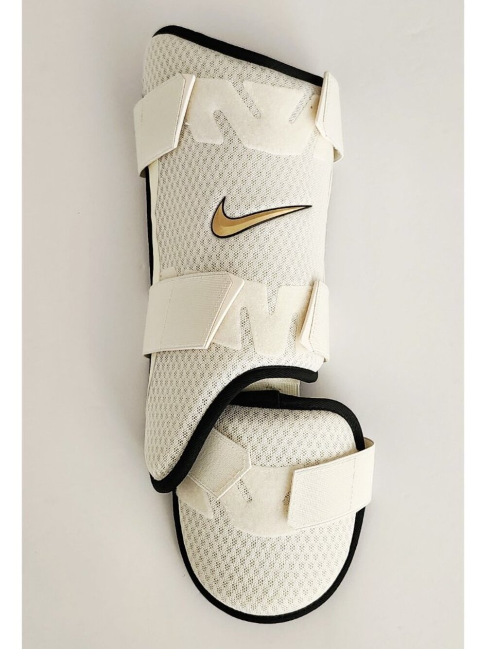 Nike Diamond Elite Basball Batter's Left Leg Guard